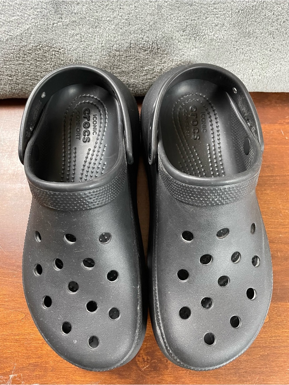 Crocs Classic Extra Thick Soled Clog Shoes Unisex Sandals Black Men 8 Women 10 - Picture 5 of 13